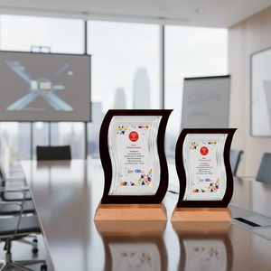 Trofeo de Madera y Acrílico para Reconocimiento Corporativo, Ideal para Eventos Profesionales y de Negocios - Product Image 4