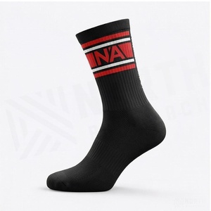 Chaussettes de sport noires, rouges et blanches à motif lettres, respirantes, pour adultes, saison estivale - Product Image 3