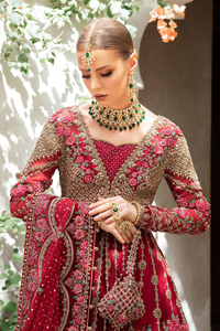Robe de mariée pakistanaise moderne haut de gamme, col montant, manches longues, broderie luxueuse, dentelle en cristal faite à la main - Product Image 3