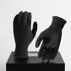 Gants en nitrile haute dextérité avec doigts flexibles, confort léger et adhérence fiable de la paume pour les activités de manutention détaillées - Product Image 1