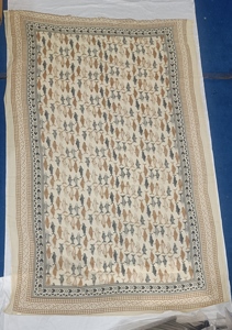 En gros, Foulard, Paréo, Sarong et Étole pour femme en coton ivoire à imprimé poisson, avec bordure géométrique noire et marron, léger, mode estivale - Product Image 6