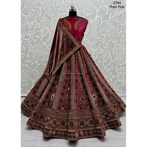 Collections de velours de vêtements de mariée indiens pour la mariée avec le travail de Zarkhan par Fabzone - Product Image 1