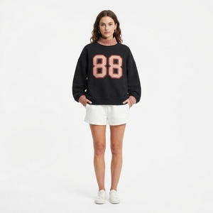 Achetez un sweat-shirt pour femme de style preppy avec un numéro brodé, col rabattu, manches longues, en coton tricoté, pour l'automne - Product Image 2