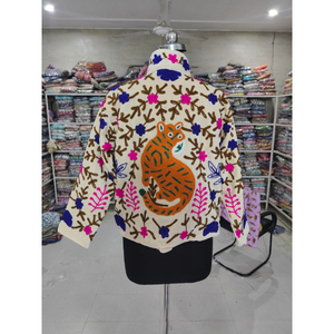เสื้อแจ็คเก็ตซาฟารีผ้าฝ้ายปักมือสำหรับผู้หญิง คอจีน แขนยาว ลายสัตว์ สไตล์ชาติพันธุ์ ของขวัญสำหรับเธอ - Product Image 6