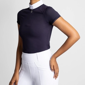 Chemise de compétition équestre de haute qualité, extensible dans 4 directions, en tissu technique doux au toucher, idéale pour la compétition et les spectacles. - Product Image 1