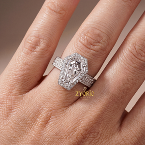 Bague de fiançailles en diamant de laboratoire taille cercueil avec pierres d'accentuation, bijoux de mariée d'inspiration gothique pour mariage, fête ou demande en mariage - Product Image 3