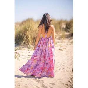 Elegancia Veraniega Sin Esfuerzo de Alta Calidad con Este Fresco Vestido Maxi con Cuello Halter, Perfecto para Escapadas a la Playa y Paseos Soleados - Product Image 5