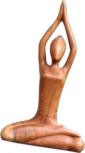 Sculpture de yoga en bois représentant une pose de méditation assise avec les mains levées, symbolisant la paix, la pleine conscience et l'équilibre. - Product Image 5