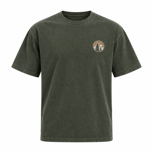 เสื้อยืดคอกลมแขนสั้นสีขาวสำหรับผู้ชาย ทรงปกติ ผ้าฝ้ายเจอร์ซีย์ 100% สวมใส่สบาย ระบายอากาศได้ดี เป็นมิตรกับสิ่งแวดล้อม โลโก้ด้านหน้าแบบถัก - Product Image 3