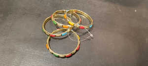 Ensemble de bracelets réglables en laiton doré Essence fabriqués à la main Bijoux de qualité supérieure pour femmes élégantes - Product Image 5