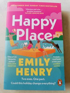 Happy Place de Emily Henry, roman de fiction romantique en édition brochée, best-seller, histoire d'amour - Product Image 2