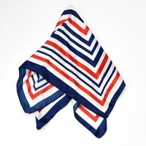 Foulards carrés imprimés légers de qualité supérieure Accessoires élégants en tissu de haute qualité Idéal pour les commandes en gros et l'approvisionnement personnalisé - Product Image 5