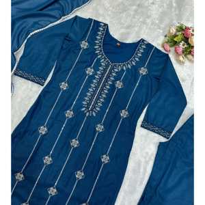 Hermoso conjunto de mujer Top-Bottom y Dupatta para fiestas - Product Image 5