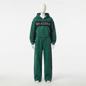 Conjunto Deportivo de Dos Piezas para Mujer: Sudadera con Capucha, Cierre y Cinturón Bordado, y Pantalones Anchos de Felpa - Product Image 3