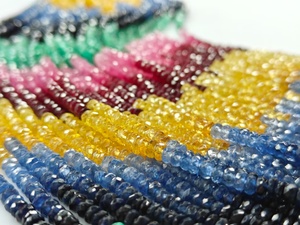 Piedras preciosas naturales multifacéticas de rubí, esmeralda, zafiro azul y zafiro amarillo en forma de rondel para joyería personalizada. - Product Image 2