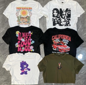 เสื้อครอปท็อปพิมพ์ลายกราฟิก Y2K สำหรับผู้หญิง แขนสั้น คอกลม ทรงเข้ารูป พิมพ์ลายตัวอักษร - Product Image 3
