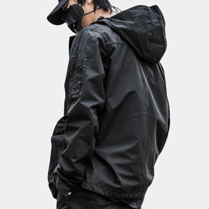 เสื้อแจ็คเก็ตบอมเบอร์แบบมีฮู้ด PENTO INDUSTRY รุ่น Unisex สีกรมท่า ผ้า Softshell กันน้ำ กันลม ดีไซน์ตัดต่อสีสันที่ด้านหน้า ปิดด้วยซิป - Product Image 3