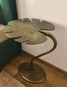 Décoration de restaurant, décoration de mariage, table console ronde moderne en laiton avec plateau en verre trempé, design à base croisée pour salon - Product Image 6