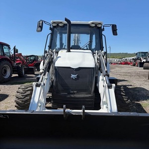 Chargeuse-pelleteuse Bobcat B760 haute performance, conçue pour de longues heures de travail et des terrains difficiles sans compromis. - Product Image 5