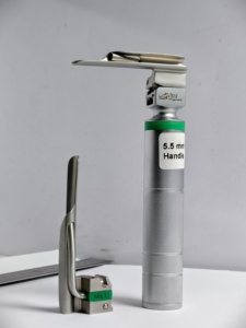 VITRA F.O. Lames de laryngoscope Miller 0 - 2 et poignée |   Laryngoscopes pédiatriques en acier inoxydable de qualité médicale |   CERTIFIÉ CE - Product Image 1
