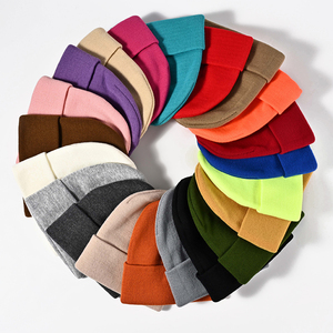 High Quality Winter Plain Dyed Custom Beanie Hat 100% Acrylic Warm Knitted Beanie Custom Logo - Product Image 2