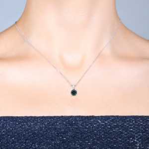 จี้เพชรพลอยไพลินสีเขียวอมฟ้าธรรมชาติจากออสเตรเลีย ดีไซน์ใหม่ ทองคำขาว 18k แท้ ประดับแบบกรงเล็บ สร้อยคอเครื่องประดับชั้นดีสำหรับเธอ - Product Image 3