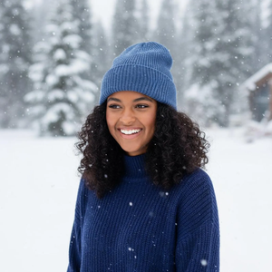 Gorros de punto al por mayor para hombre y mujer, gorros cálidos casuales, gorros de invierno lisos con logotipo personalizado, varios colores - Product Image 1