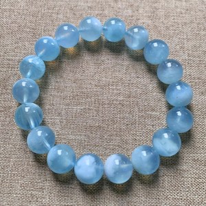 Bracelet en aquamarine bleu ciel naturel, bijou en cristal bleu apaisant, cadeau spirituel pour elle, style minimaliste - Product Image 3