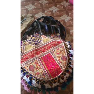 Bolsos de Mano para Mujer, Diseño OEM, Cuero Genuino, Bordado a Mano, Gran Capacidad, Impermeables, Estilo Tradicional Indio - Product Image 6