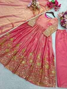 TENNECY Conjunto de Vestido Anarkali de Georgette Sintética Pesada para Mujer con Dupatta de Lentejuelas, Largo hasta el Tobillo, para Fiestas, Todas las Estaciones - Product Image 3