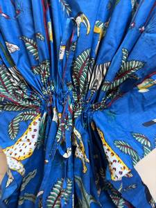 Robe longue décontractée en coton bleu à imprimé floral pour femme, manches chauve-souris, style safari, tenue de vacances, tunique d'été décontractée, coupe régulière, bohème - Product Image 4