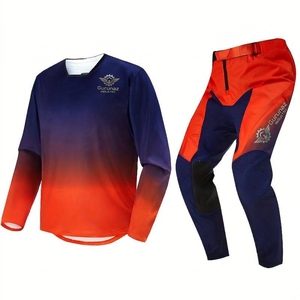 Conjunto de Pantalones y Jersey de Motociclismo Guruna Z Rojo Unisex de Poliéster/Algodón, Ropa de Motociclismo Transpirable, Impermeable, Resistente al Viento y de Secado Rápido - Product Image 1