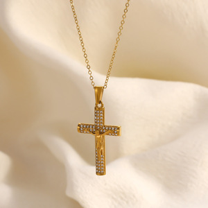 Collar con Colgante de Cruz de Acero Inoxidable Chapado en Oro de 18K con Incrustaciones de Circonio, Joyería Cristiana Vintage, Regalo para Mujer - Product Image 3