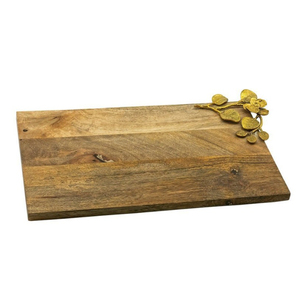 Bandeja de madera creativa con detalles metálicos dorados para servir aperitivos, postres y almacenar alimentos, ideal para hoteles y restaurantes. - Product Image 1