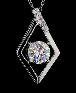 Collier en pierre taillée ronde, design ruban torsadé, pendentif élégant en diamant, bijoux de luxe pour femme, cadeau de Saint-Valentin ou d'anniversaire pour elle - Product Image 2