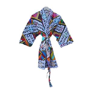 Kimono d'été pour femme en coton 100% fait main, design ajouré vintage, motif floral unique d'Inde, respirant, séchage rapide, confortable - Product Image 1