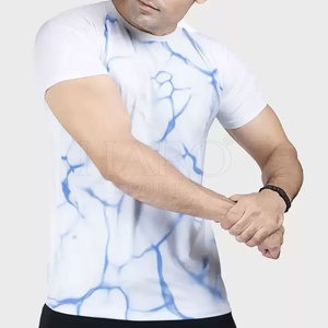 เสื้อยืดผู้ชายลายพิมพ์แบบซับลิเมชั่น ผลิตในปากีสถาน ทำจากวัสดุโพลีเอสเตอร์ระบายอากาศได้ดี เหมาะสำหรับแฟชั่นสตรีท - Product Image 3