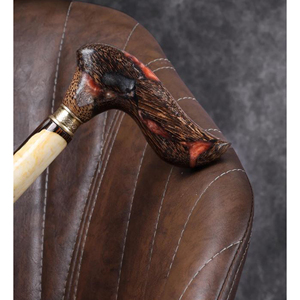 Canne de marche en bois avec design artisanal unique, bâton de marche en bois gravé sur mesure, canne en bois massif avec poignée décorative - Product Image 2