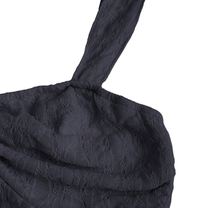 Haut sans manches noir pour femme avec détail cœur, buste froncé à l'avant, ourlet en dentelle, décontracté, mode estivale, chic et élégant pour les soirées - Product Image 4