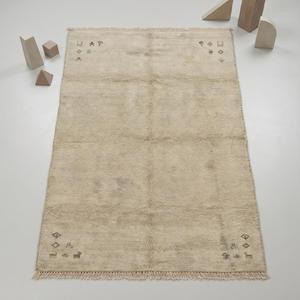 Alfombra de Lana Hecha a Mano de Primera Calidad, Diseño Tribal Minimalista con Flecos para Decoración de Sala de Estar y Dormitorio - Product Image 1