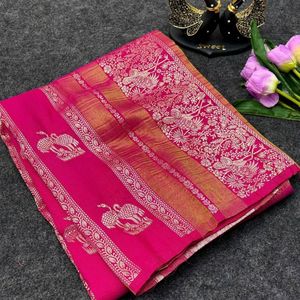 Sari de Seda Paithani de Crepé Khadi de Lujo con Tejido de Jari Dorado y Diseño de Pavo Real, Borlas de Pallu Ricas, Blusa con Ribete, Largo hasta el Suelo, de Secado Rápido - Product Image 3