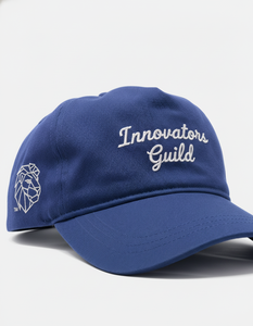 Gorra de béisbol azul personalizada con bordado de Innovators Guild |   Gorra de Papá con Diseño Personalizado |   Casual y Elegante - Product Image 3