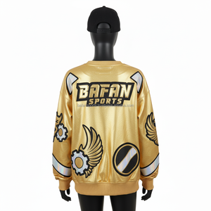 Sudadera Deportiva Dorada para Mujer, 320GSM, Invierno, Tela Brillante, Diseño Personalizado con Parche Holográfico Termotransferible en la Parte Delantera, Transpirable - Product Image 2