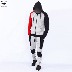 Ropa Deportiva para Hombre de la Más Alta Calidad a un Precio Razonable, Conjuntos Deportivos Simples, Conjunto Deportivo de Corte Regular de Manga Larga - Product Image 3