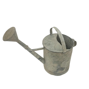 Arrosoir vintage en acier galvanisé, décoration de jardin en métal, finition antique, arrosoir en fer, accessoire de jardinage extérieur écologique - Product Image 6