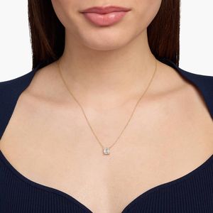 Pendentif solitaire en diamant de laboratoire taille Asscher en or jaune - Product Image 4