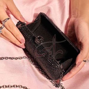 Pochettes pour femmes sur mesure en gros, service OEM, haute qualité, portables, style tendance, avec bouton perlé, pompon et diamants - Product Image 2