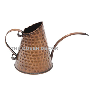 Arrosoirs élégants et stylés en cuivre fini, à longue tige, avec poignée fixe et texture martelée, pour la maison et le jardin - Product Image 1