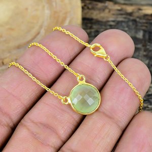 Collier avec pendentif en pierre précieuse de préhnite naturelle de forme ronde, chaîne en argent sterling 925 plaqué or 18 carats - Product Image 4