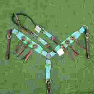 ชุดอุปกรณ์ม้าสีเทอร์ควอยซ์และสีเขียวทำจากขนโมแฮร์ ตกแต่งด้วยสายรัดหน้าอกขนาด 32 นิ้ว ทำจากหนังอาร์เจนตินา - Product Image 2